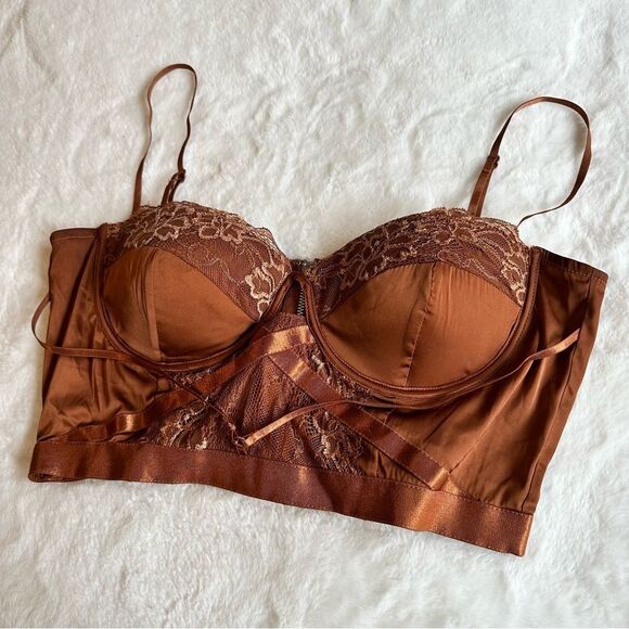 Fashion Nova Copper Corset Top Women’s Size Medium - Picture 4 of 13